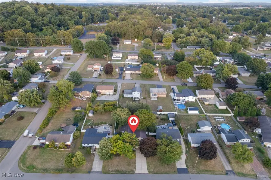 702 Netherwood Nw Avenue, Canton, OH 44708 - Image #3