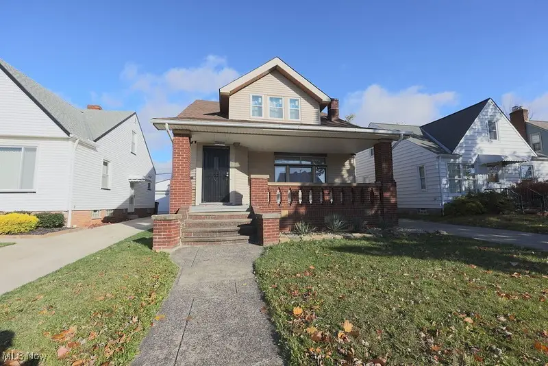 6502 Farnsworth Drive, Parma, OH 44129 - Image #1