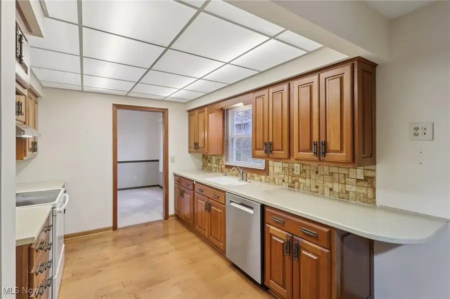 320 High Point Drive, Wadsworth, OH 44281 - Image #2