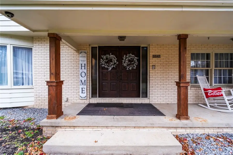 9247 Chalfonte Ne Drive, Warren, OH 44484 - Image #3