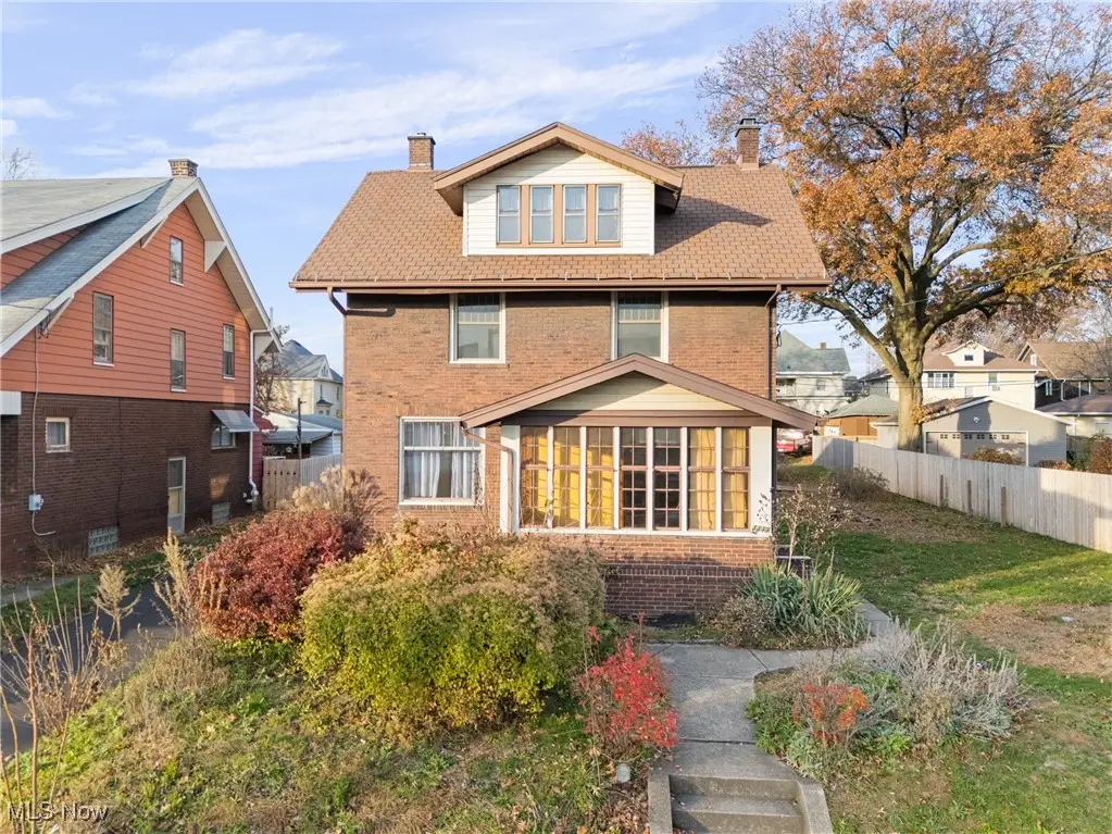 1117 17th Nw Street, Canton, OH 44703 - #1