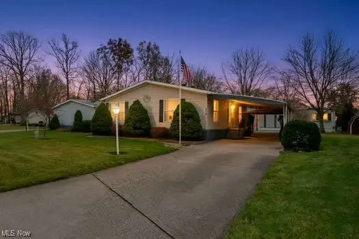 275 Ashwood Drive, Elyria, OH 44035 - Image #1