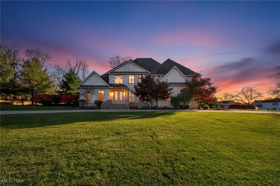 1524 Eagle Watch Ne Street, Canton, OH 44721 - #2