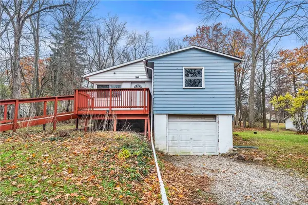 2564 Forest Drive, Hinckley, OH 44233