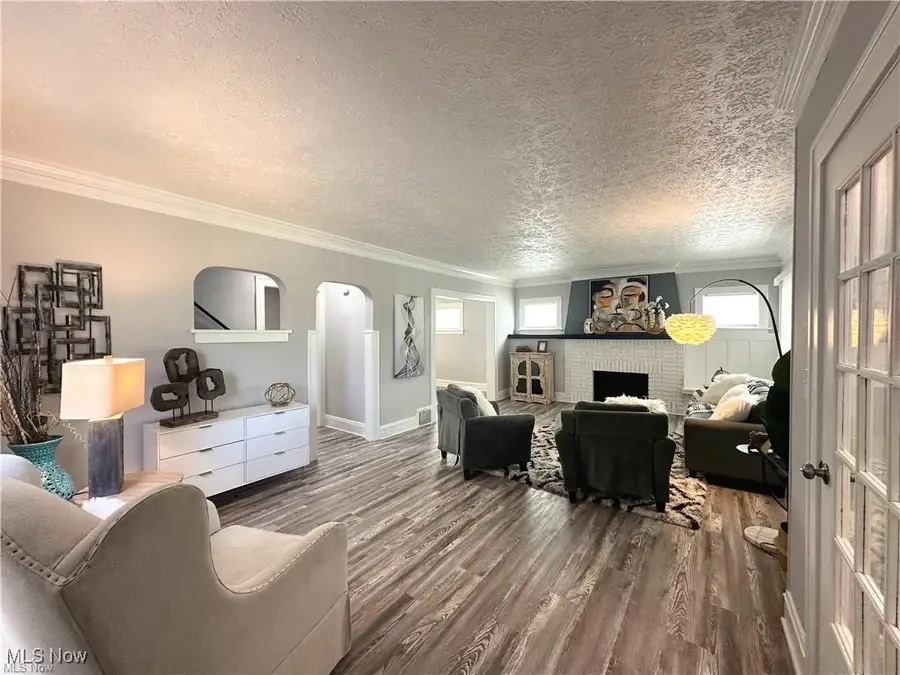 3277 Cedarbrook Road, Cleveland Heights, OH 44118 - Image #2