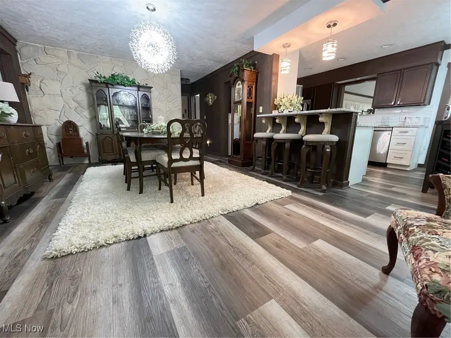 411 E Mohawk Drive, Malvern, OH 44644 - Image #3