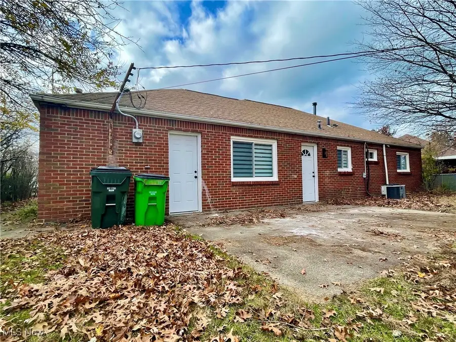 591 Hemlock Drive, Euclid, OH 44132 - Image #3