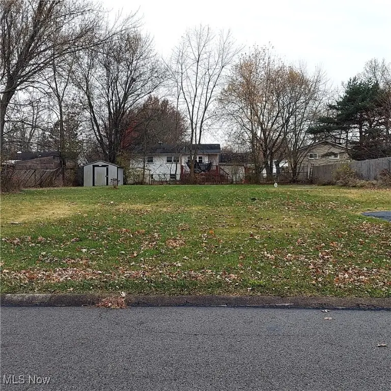 639 Aurora Drive, Youngstown, OH 44505 - Image #1