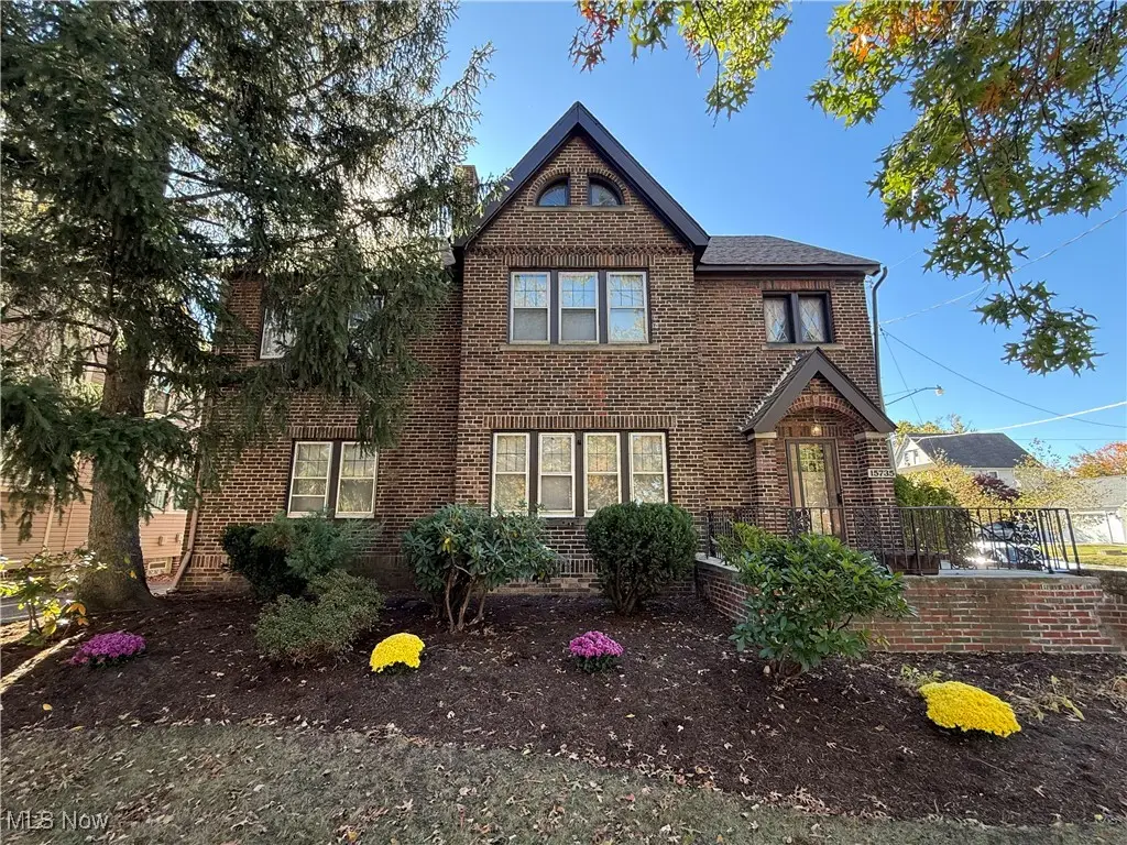 15735 Clifton Boulevard, Lakewood, OH 44107 - Image #1