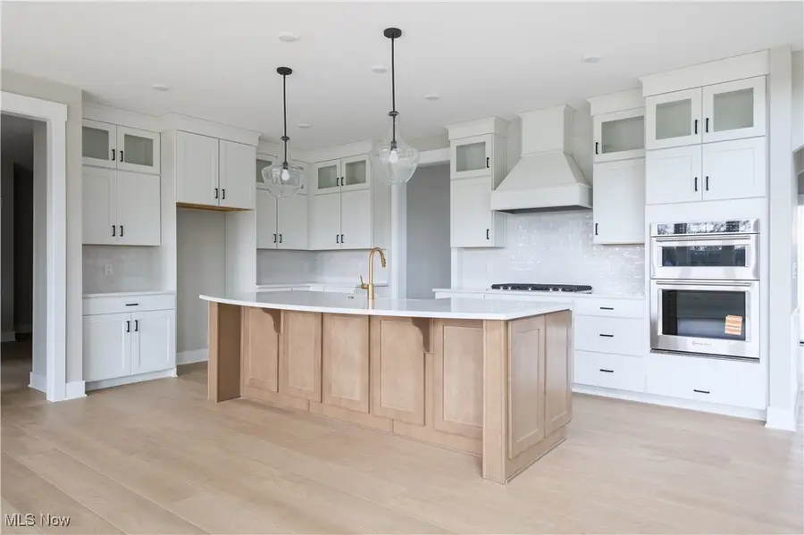 32584 Royal Troon Drive, Avon Lake, OH 44012 - Image #3