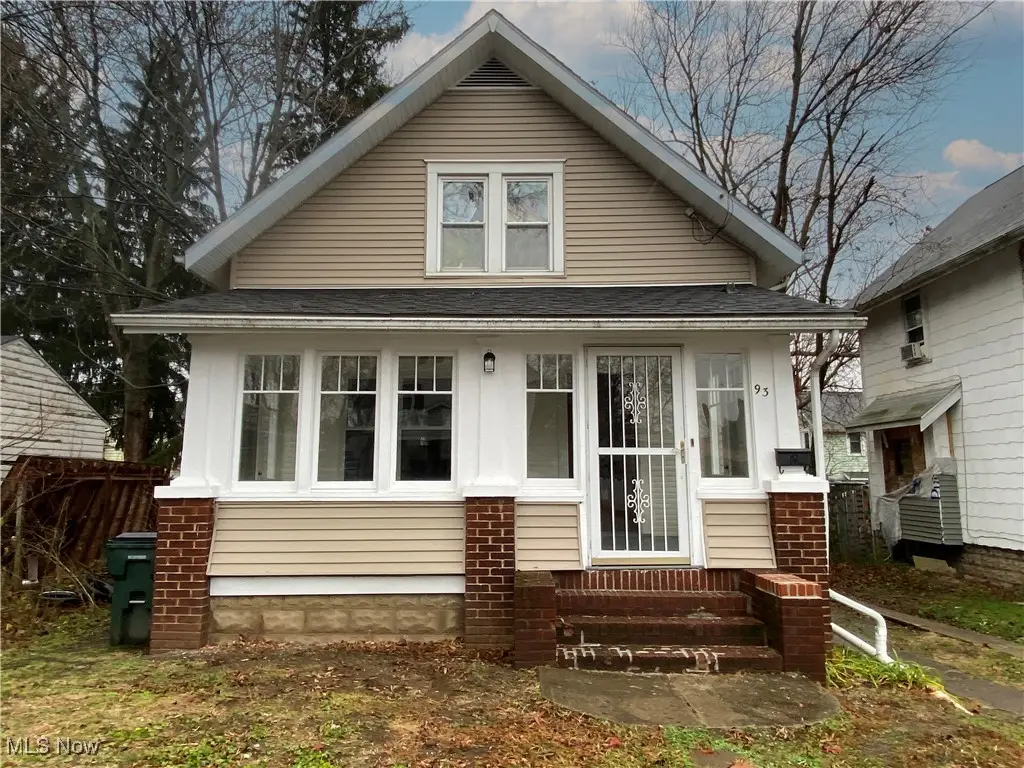 93 NW 22nd Nw Street, Barberton, OH 44203 - Image #1
