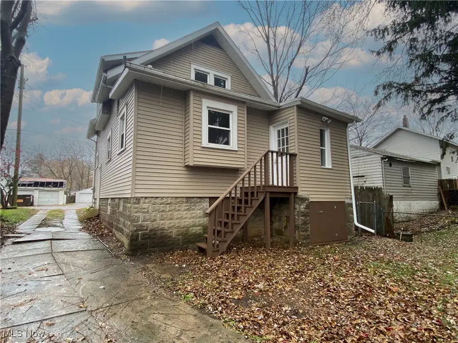 93 NW 22nd Nw Street, Barberton, OH 44203 - Image #2