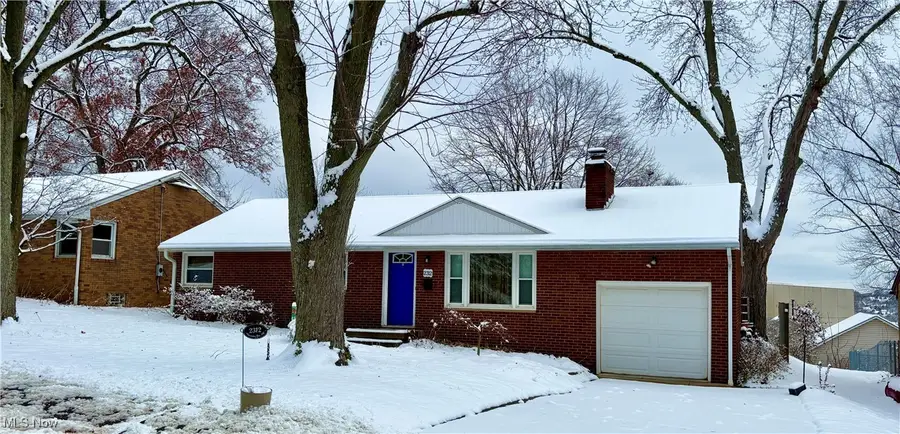 2312 Clarendon Nw Avenue, Canton, OH 44708 - Image #2