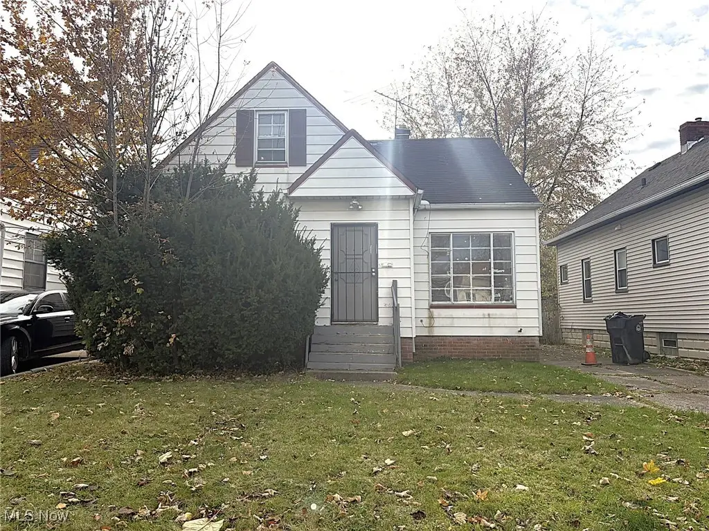 14914 Kingsford Avenue, Cleveland, OH 44128 - Image #1