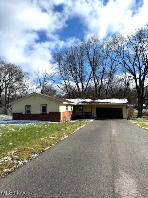 1161 Magdalyn Drive, Akron, OH 44320 - Image #1