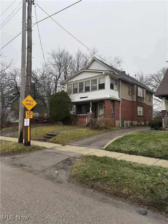 3272 E 130th St Street, Cleveland, OH 44120 - #2