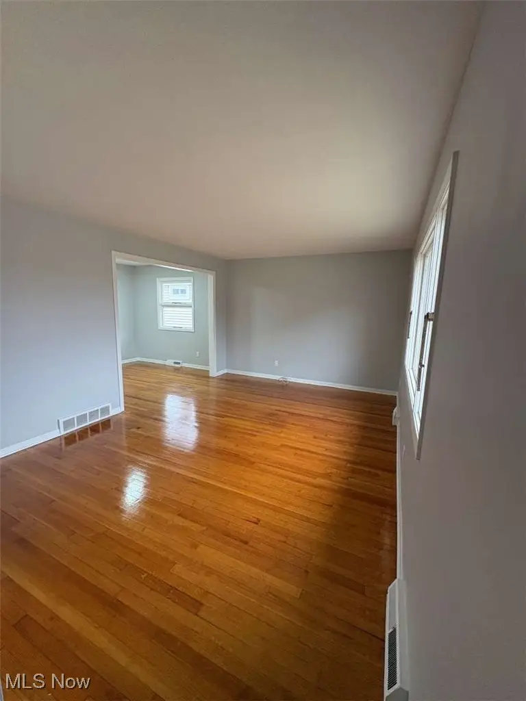 48 William Street, Bedford, OH 44146 - #3