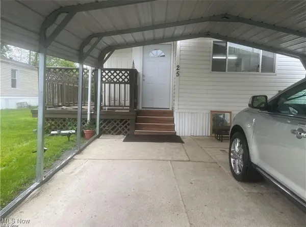 26240 Broadway Avenue #25, Oakwood Village, OH 44146