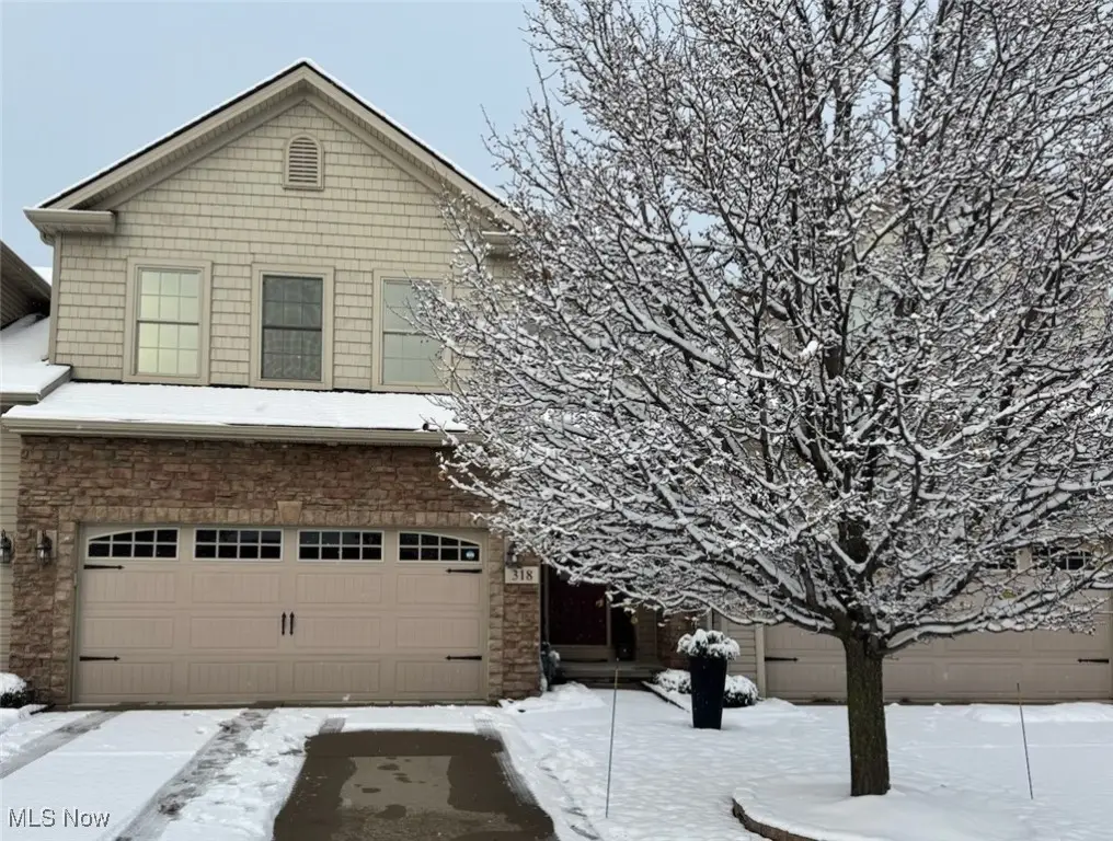 318 Lakewick Lane, Willowick, OH 44095 - Image #1