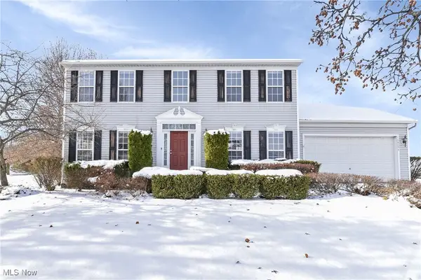 38698 Country Meadow Way, North Ridgeville, OH 44039
