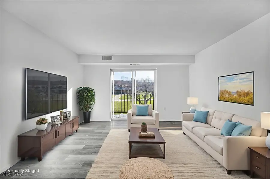 8381 N Akins Road #H-7, North Royalton, OH 44133 - Image #3