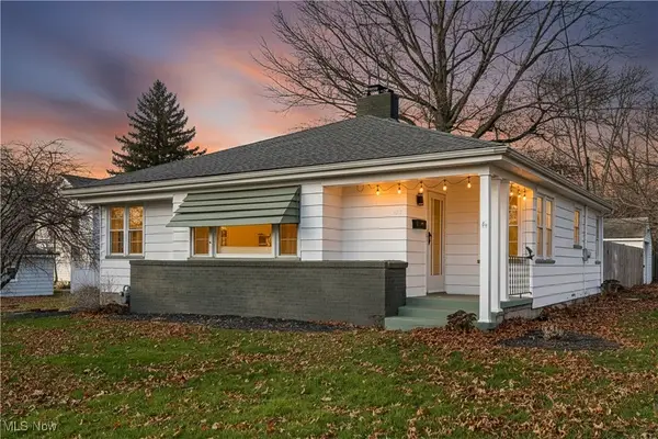 122 W Friend Street, Columbiana, OH 44408