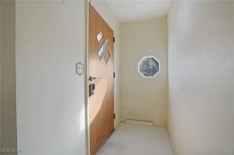 1123 Courtleigh Drive, Akron, OH 44313 - Image #3