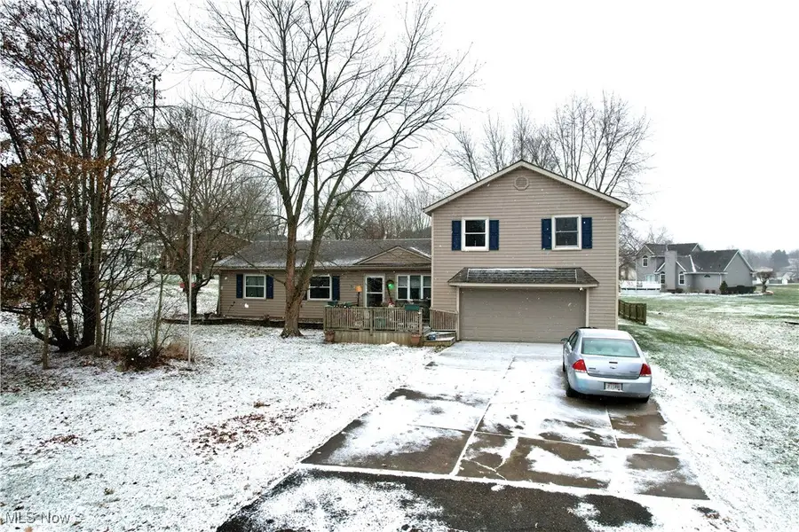 5000 Mildred E Circle, Navarre, OH 44662 - Image #2