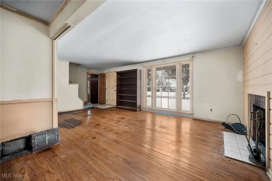 20111 Lanbury Avenue, Warrensville Heights, OH 44122 - Image #3