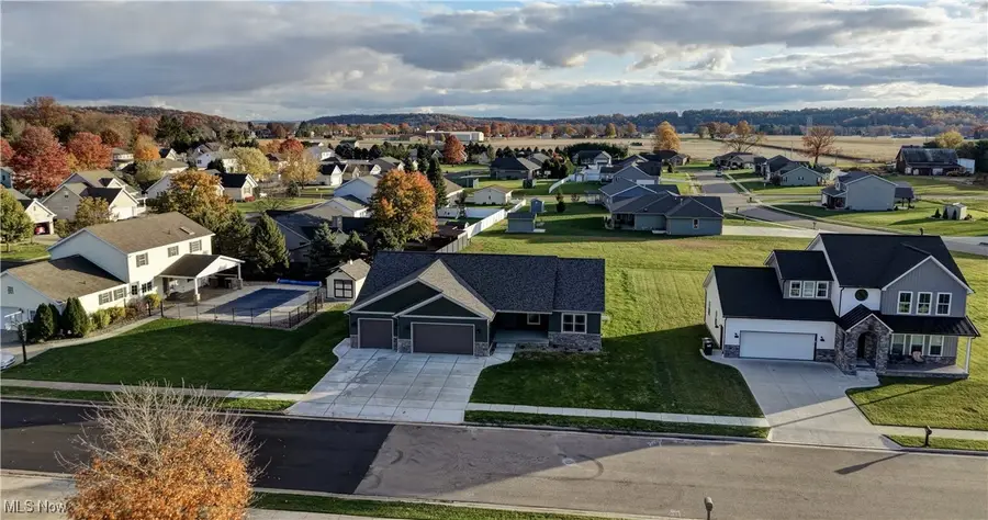 913 Zerelda Nw Street, Strasburg, OH 44680 - Image #2