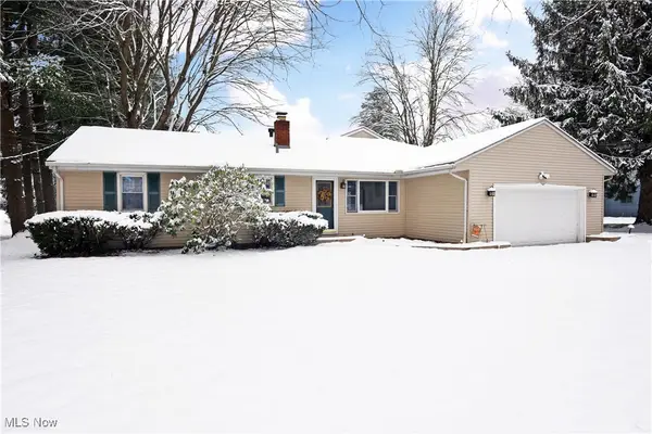 3686 S Sunnyfield Drive, Akron, OH 44321