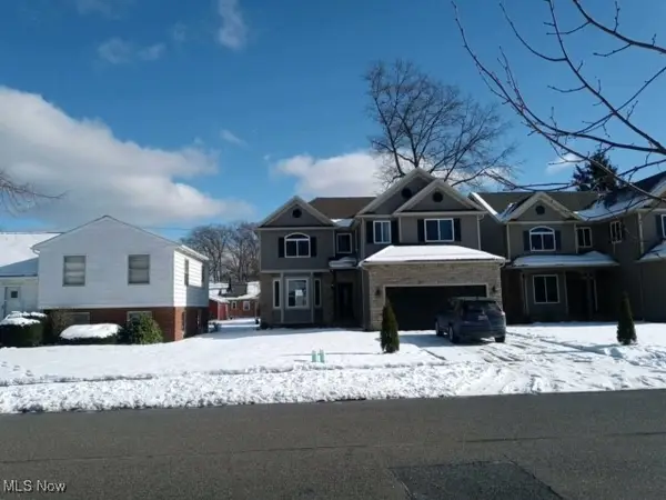 487 Parkside Drive, Bay Village, OH 44140