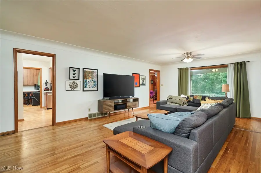 5552 Briarcliff Drive, Garfield Heights, OH 44125 - Image #3