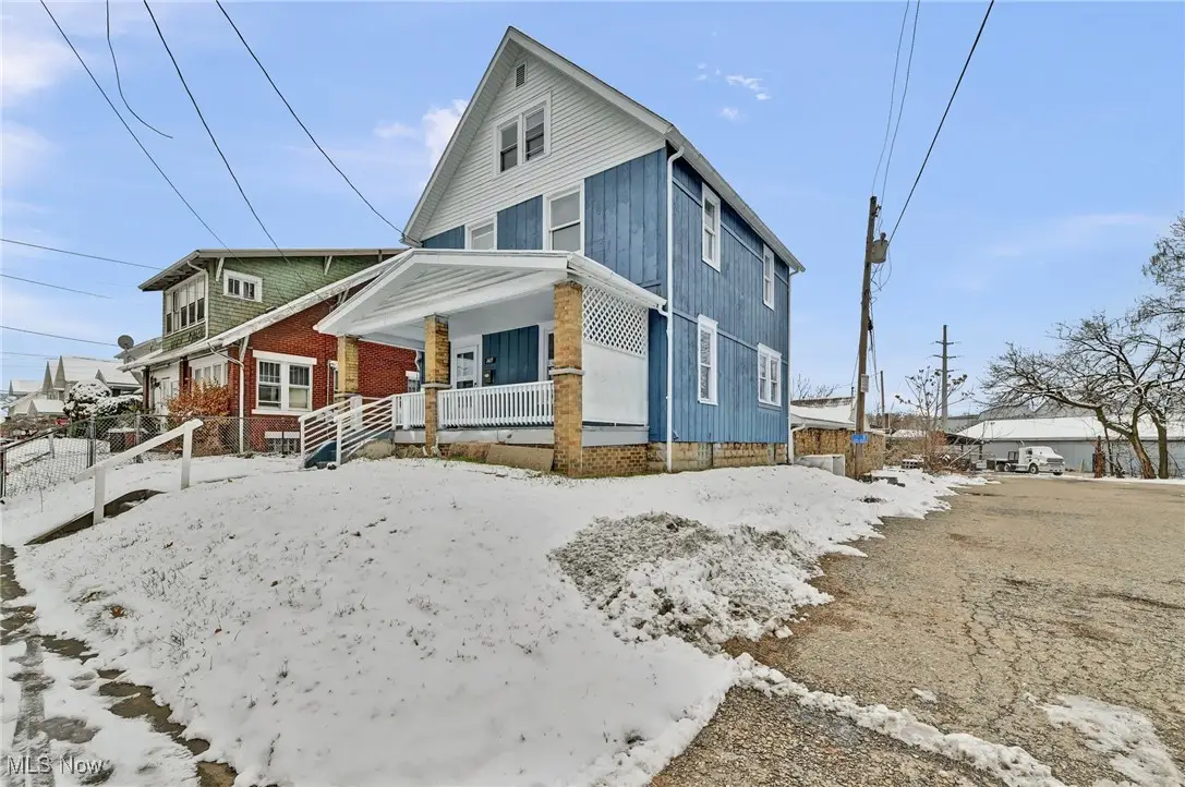 1417 Harrisburg Ne Road, Canton, OH 44705 - Image #1