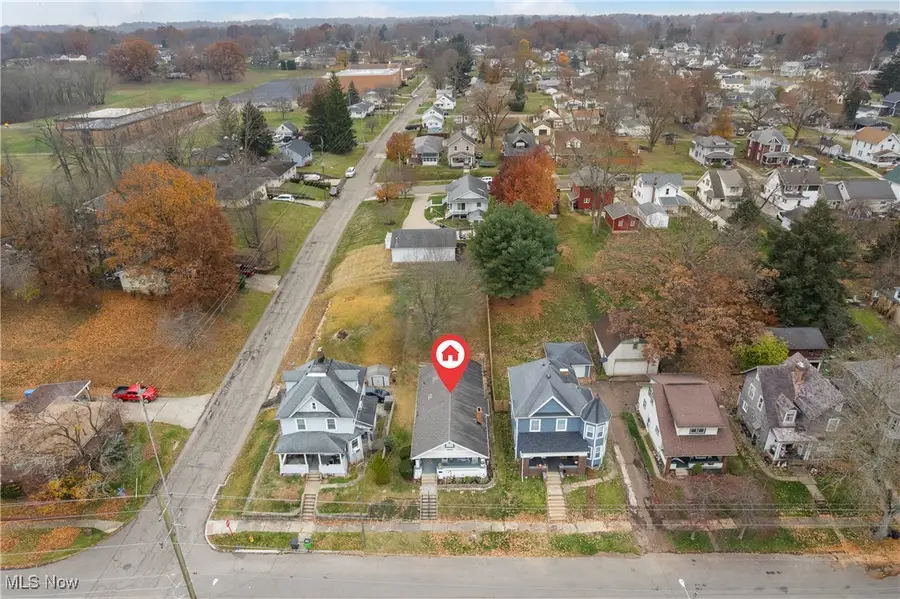 827 9th Sw Street, Massillon, OH 44647 - Image #2