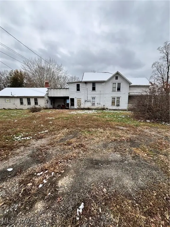 404, 404 1/2, 406 1/2 E Montgomery Street, Marietta, OH 45750 - Image #2