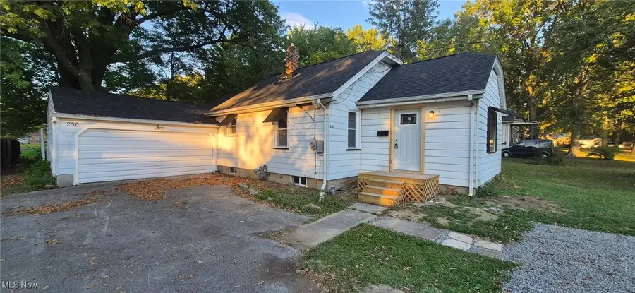 250 Laurel Street, Youngstown, OH 44505 - Image #2