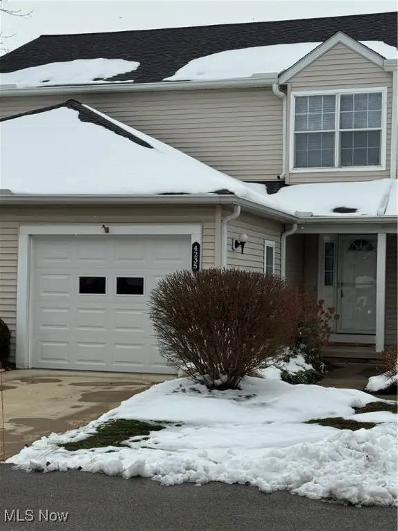 4235 River Ridge Drive #B, Cleveland, OH 44109