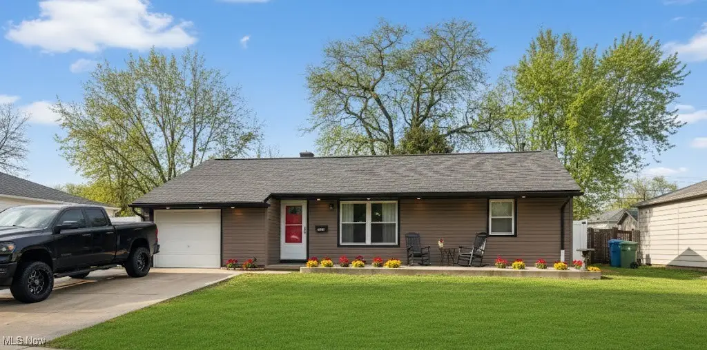 6397 Aylesworth Drive, Parma Heights, OH 44130 - Image #1