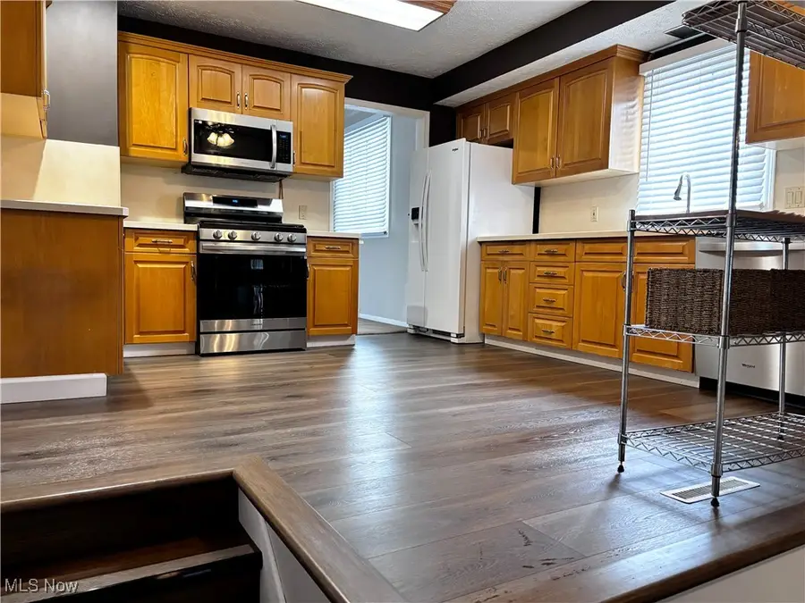 1184 Mayfair Drive, Seven Hills, OH 44131 - Image #3