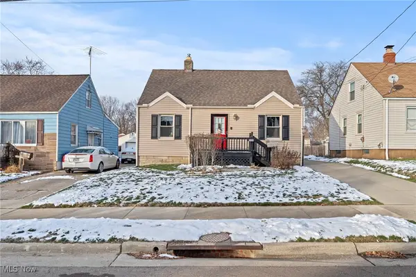 809 Austin Avenue, Akron, OH 44306