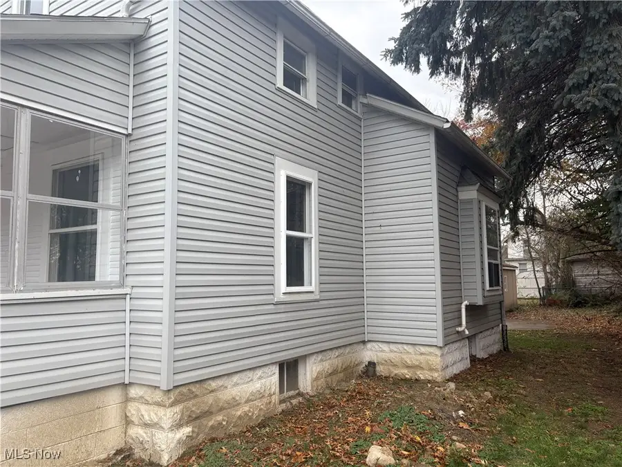2286 6th Sw Street, Akron, OH 44314 - Image #3