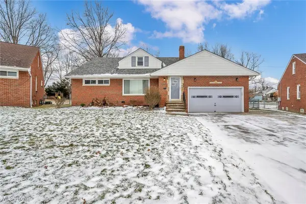 22790 Fairlawn Drive, Euclid, OH 44117