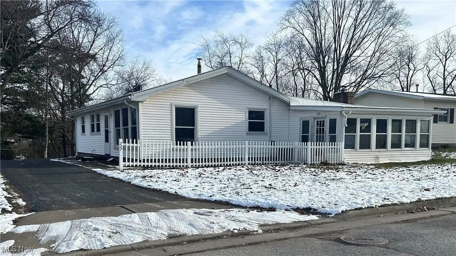 727 Circle Hill Se Road, North Canton, OH 44720 - Image #3