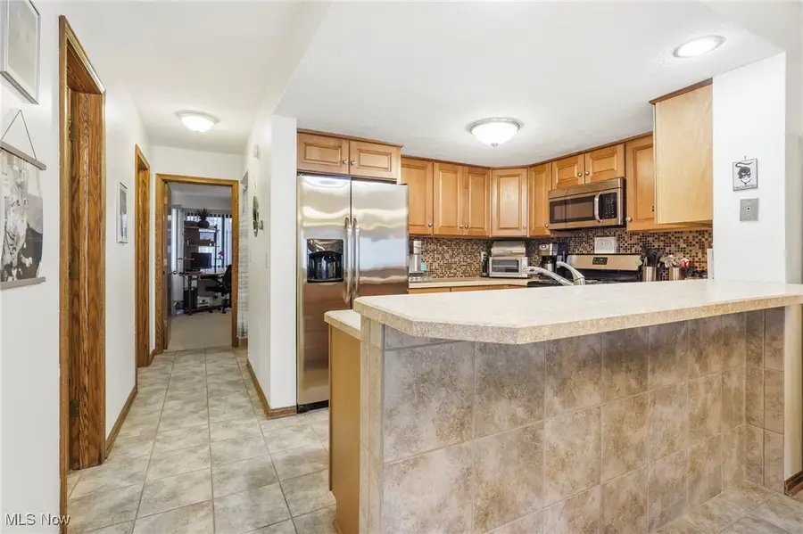 540 Meredith Lane, Cuyahoga Falls, OH 44223 - Image #2