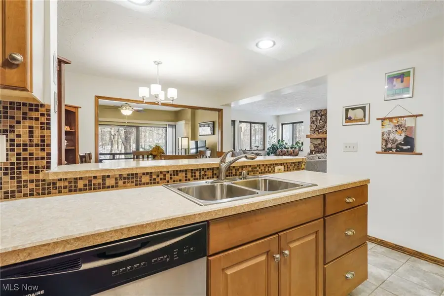 540 Meredith Lane, Cuyahoga Falls, OH 44223 - Image #3