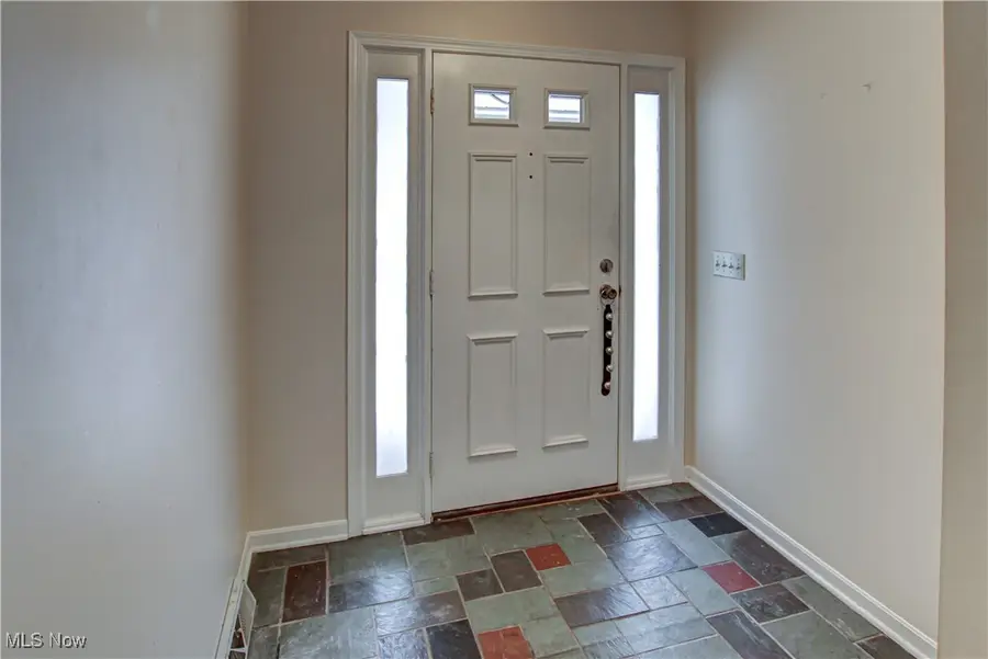 537 Park Ridge Drive, Munroe Falls, OH 44262 - Image #3