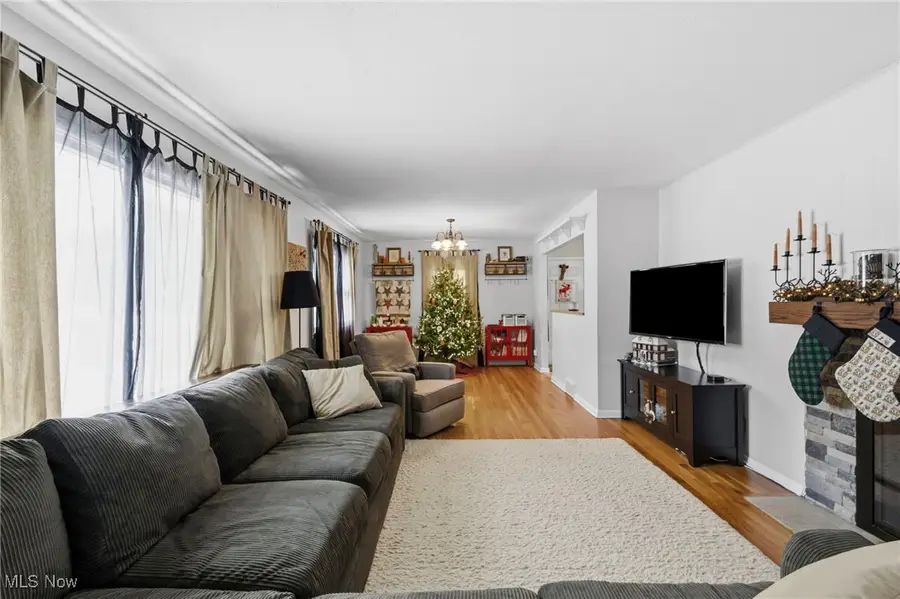 17796 Kenston Lake Drive, Chagrin Falls, OH 44023 - Image #2