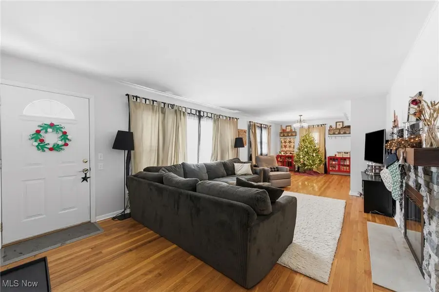 17796 Kenston Lake Drive, Chagrin Falls, OH 44023 - Image #3