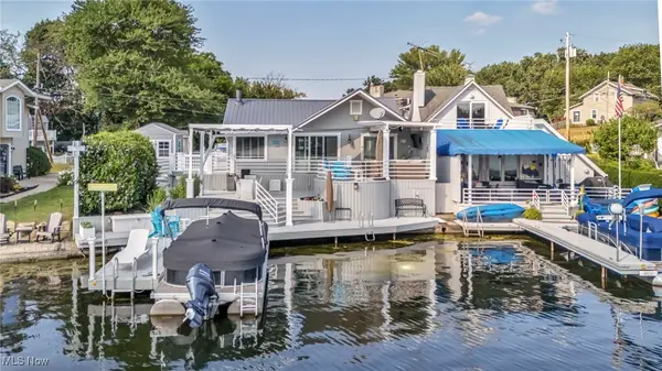 552 Saunders Avenue, Akron, OH 44319